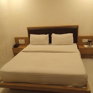 Budget Single Room
